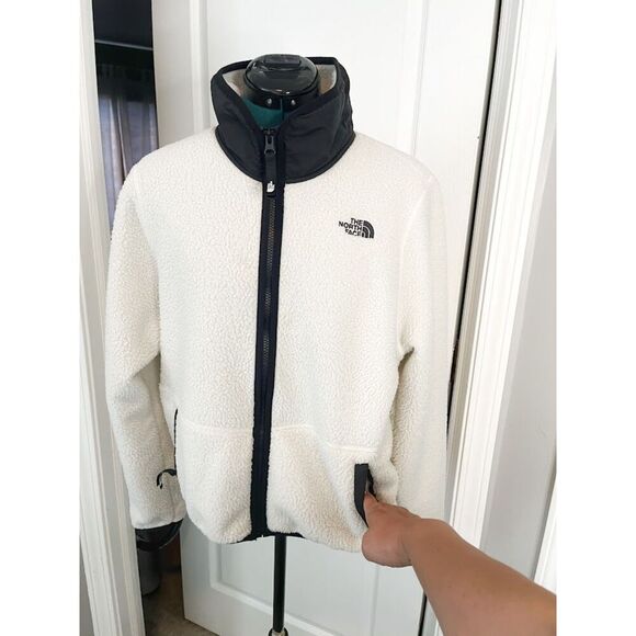 The North Face Fleece Sherpa Full Zip Contrast Trim Collar Pocket Cozy Jacket - Picture 4 of 16